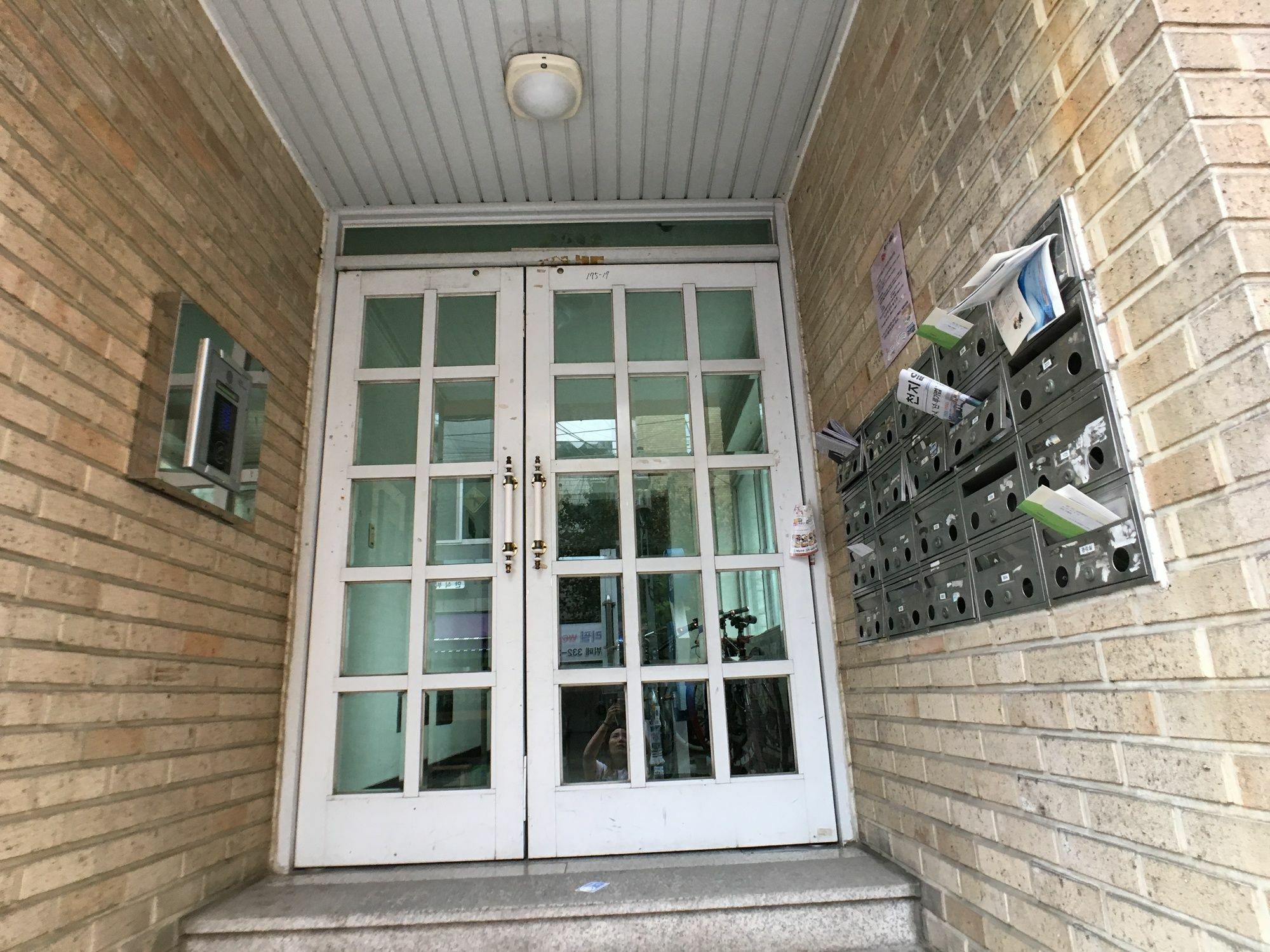 Apartamento Sunny House Hongik Snt 1Mins Seúl Exterior foto