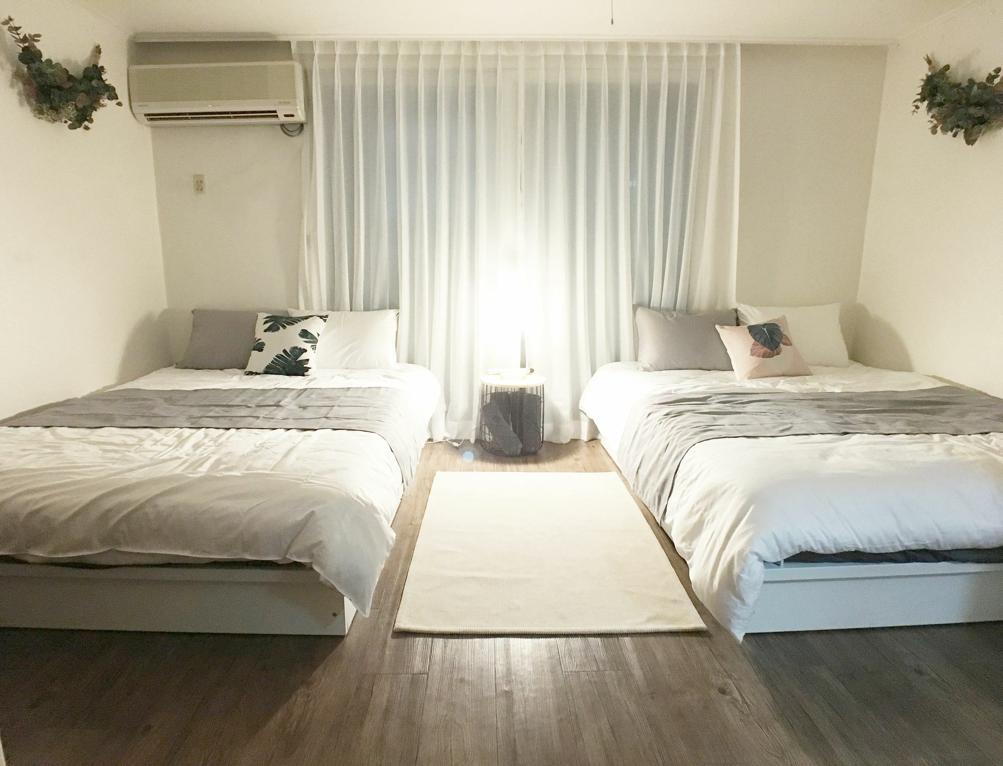 Apartamento Sunny House Hongik Snt 1Mins Seúl Exterior foto