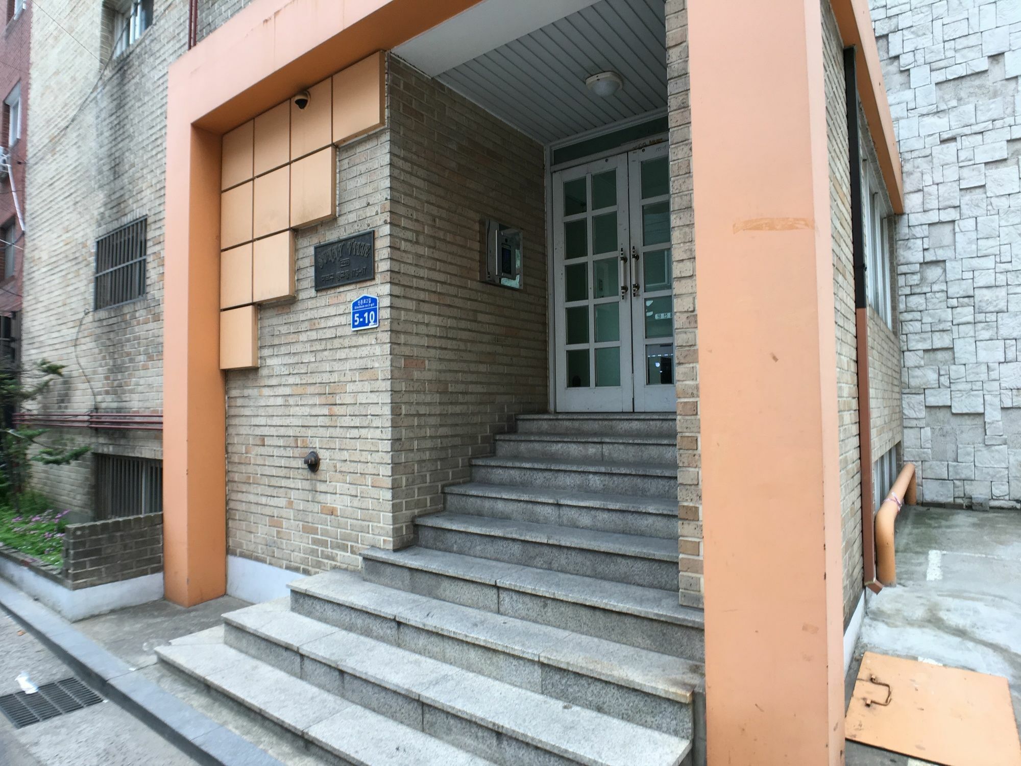 Apartamento Sunny House Hongik Snt 1Mins Seúl Exterior foto