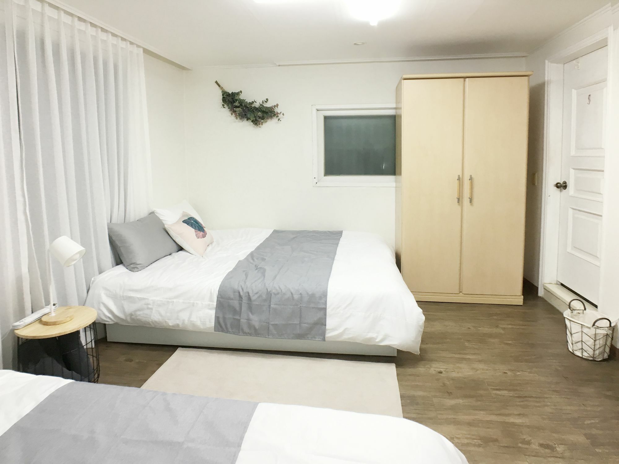 Apartamento Sunny House Hongik Snt 1Mins Seúl Exterior foto