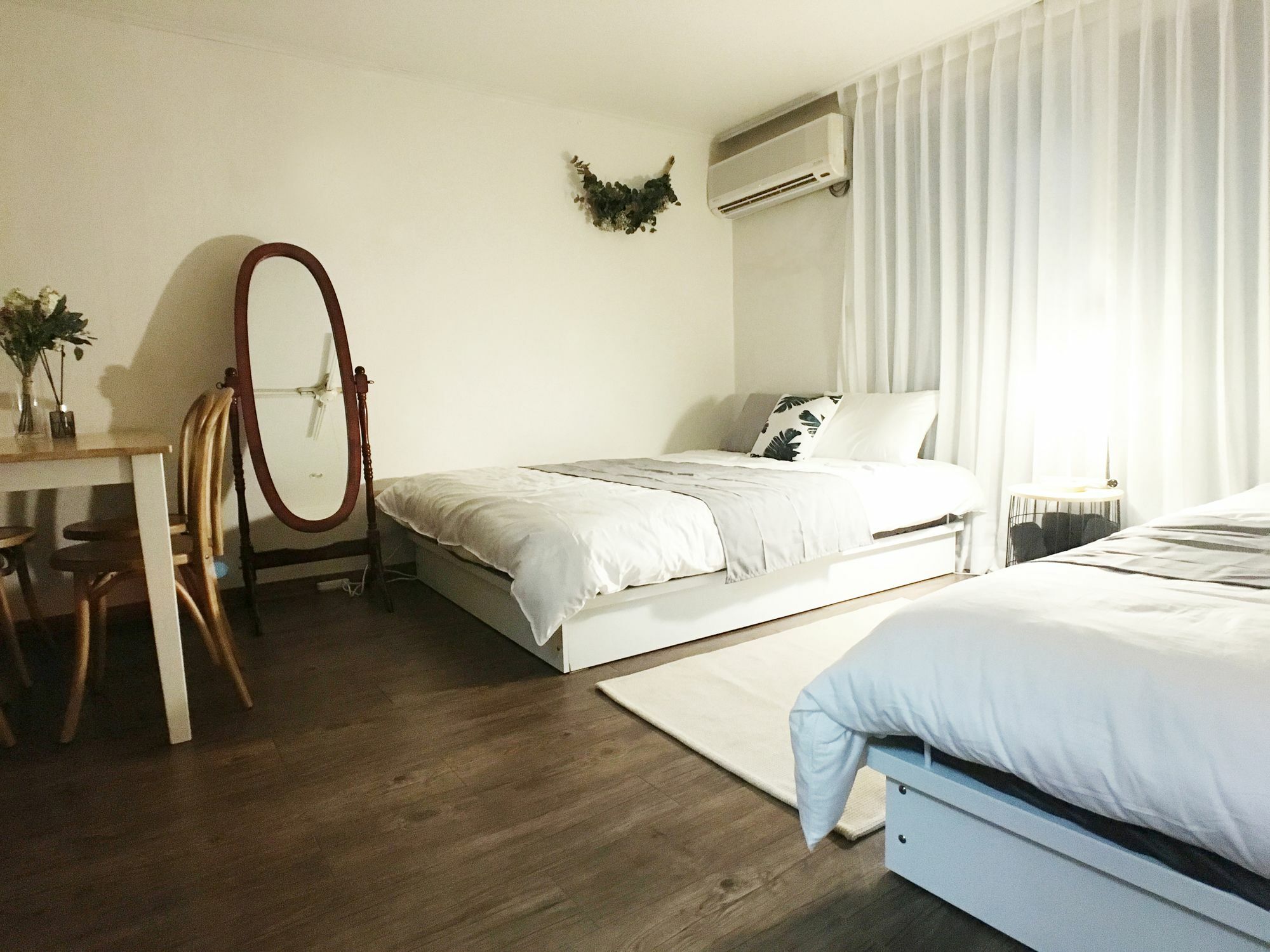 Apartamento Sunny House Hongik Snt 1Mins Seúl Exterior foto